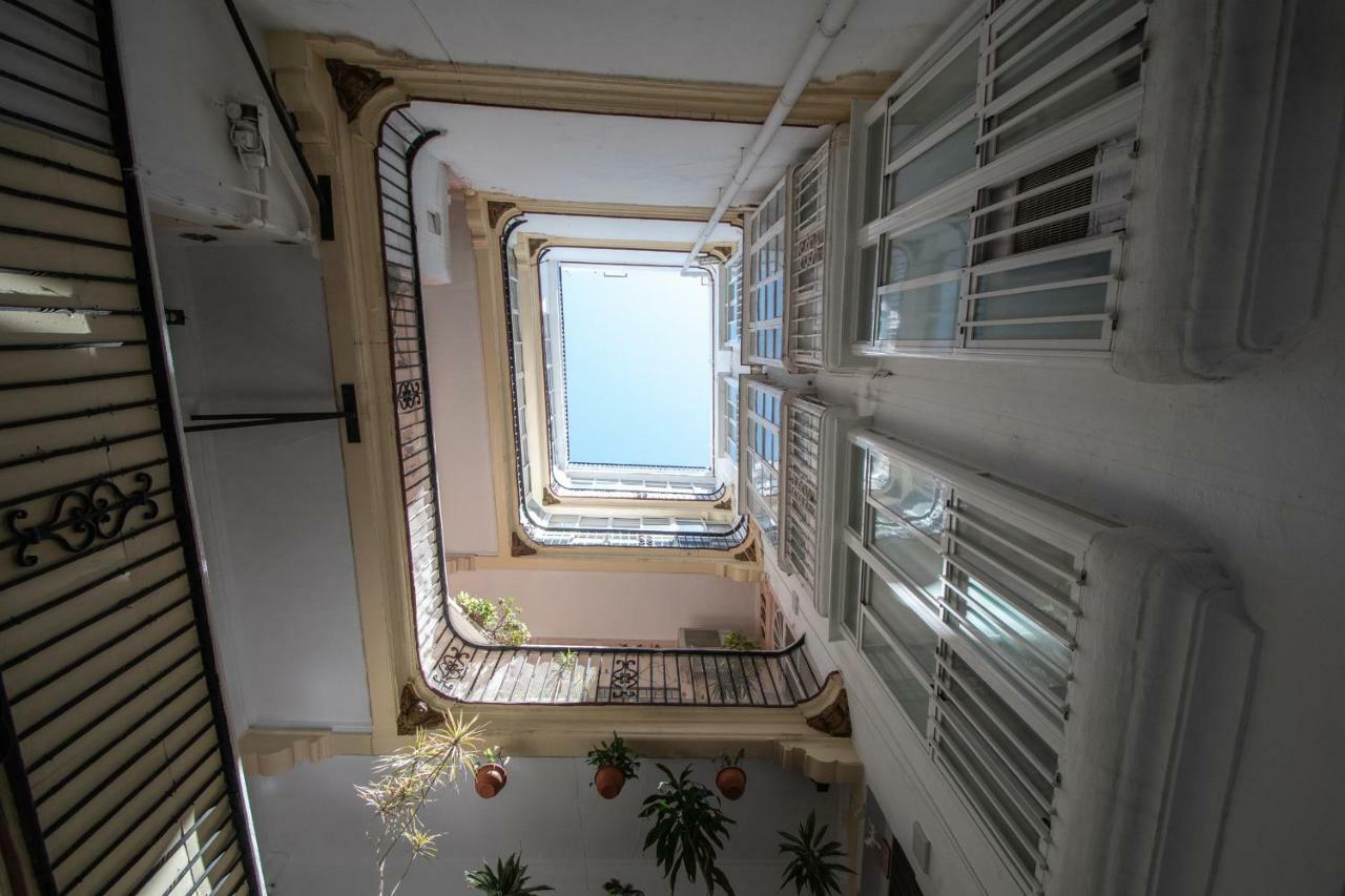 Apartamento Aires Mediterraneos Apartment Cadiz Ngoại thất bức ảnh